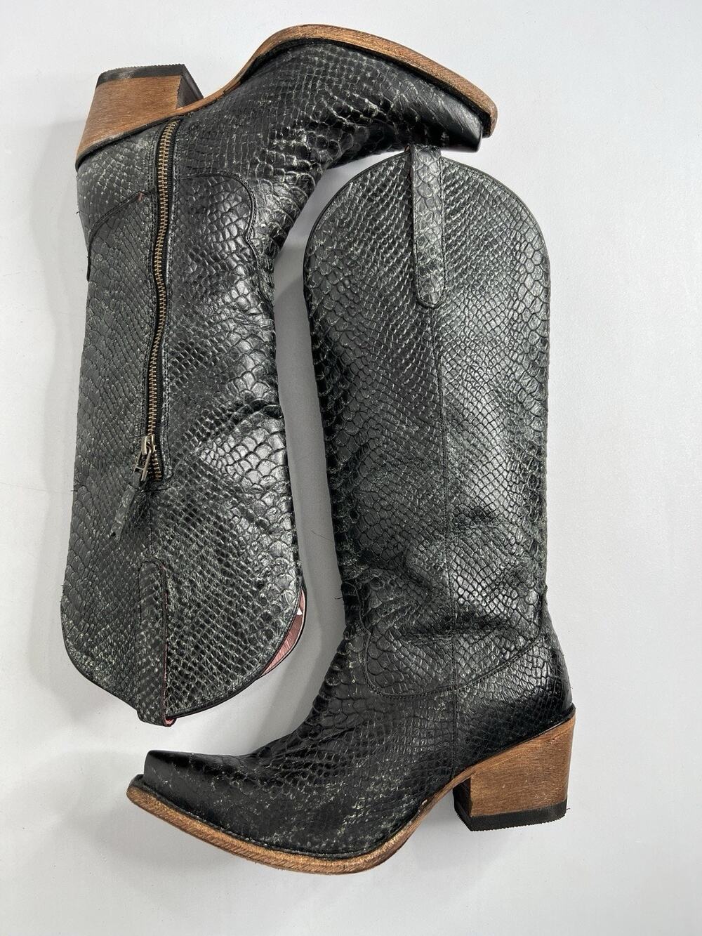 Junk Gypsy by Lane Black Textured Snake Pattern Leather Western Boots Size 8.5
